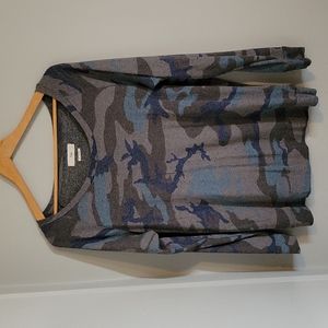 ARITZIA TNA~ Long Sleeve Top, M